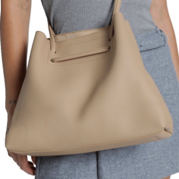 NEW🤎8 Other Reasons Vegan Leather Slouchy Bucket Bag $149 - Picture 10 of 11